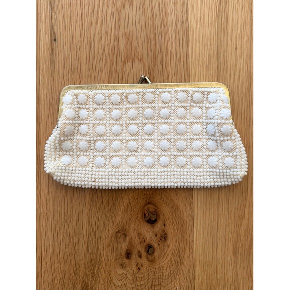 Style by Regal Handbags - Vtg Mid Century Style by Regal White Floral Candy Beaded Clutch